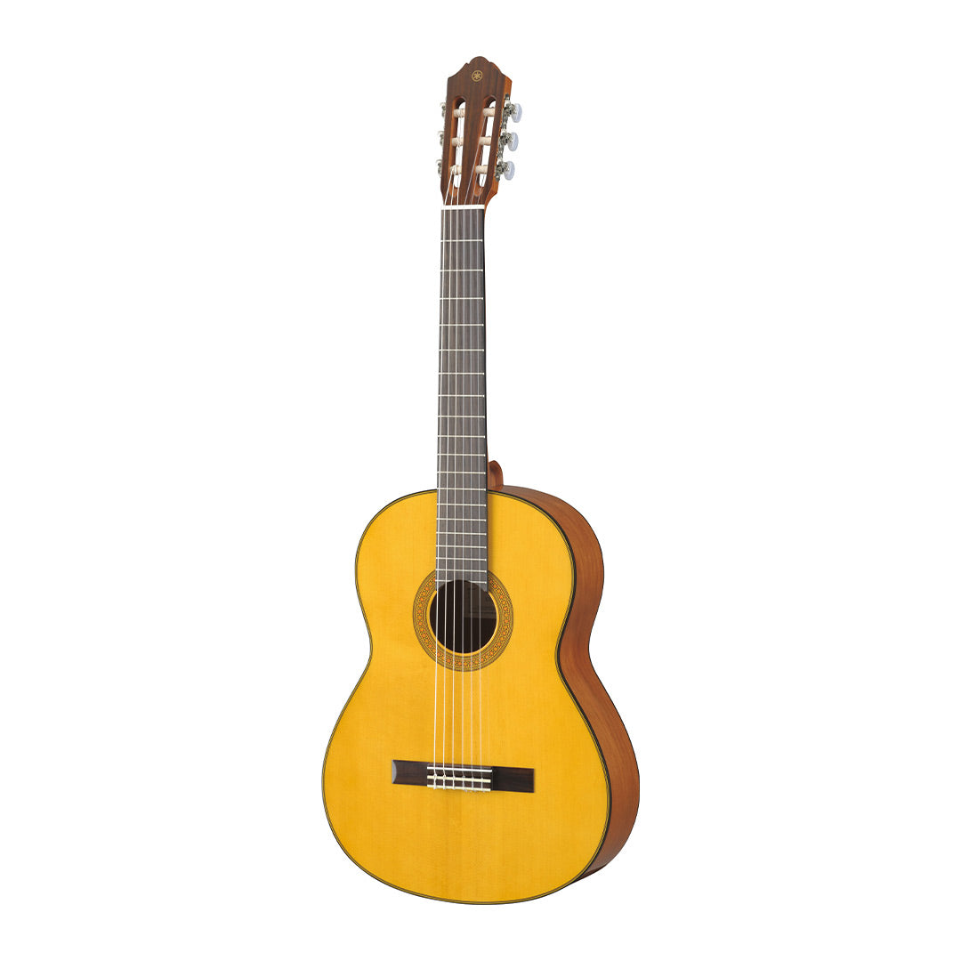 Yamaha CG142S Gitar Klasik Senar Nilon Solid Spruce Top